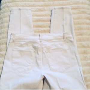 Great fitting “Tight tee White tees” jeans!!